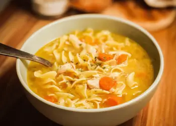 easy chicken noodle soup