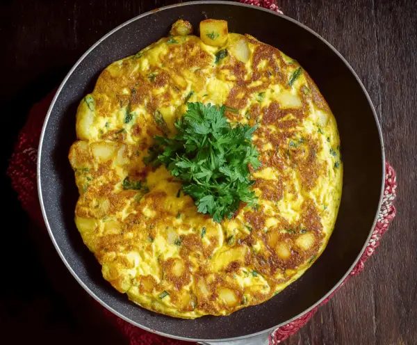 Potato Omelette Recipe: Spanish Style With Crispy Potatoes