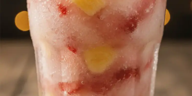 pineapple strawberry slushie