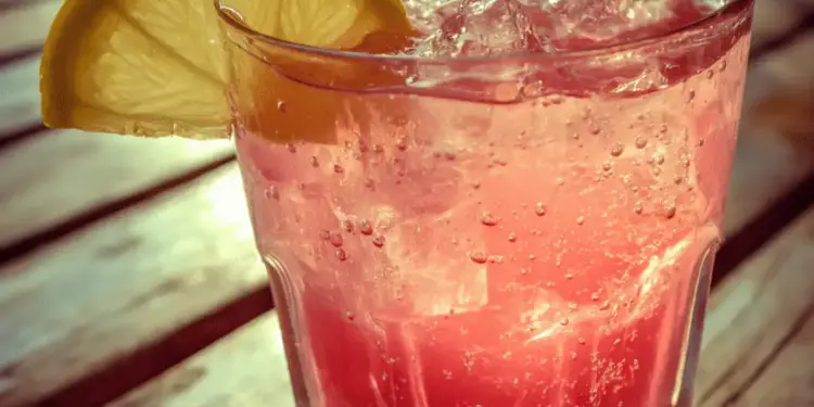 pink lemonade vodka punch