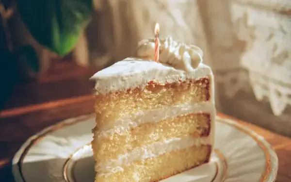 classic vanilla birthday cake