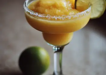 frozen mango margarita