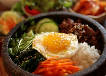 korean bibimbap rice bowl