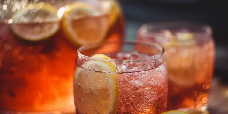 sparkling rosé punch