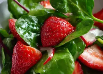 spinach and strawberry spring salad