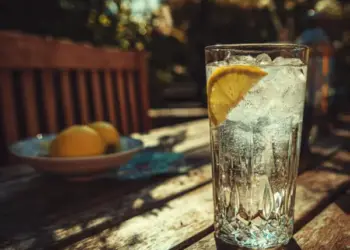 spring garden gin and tonic